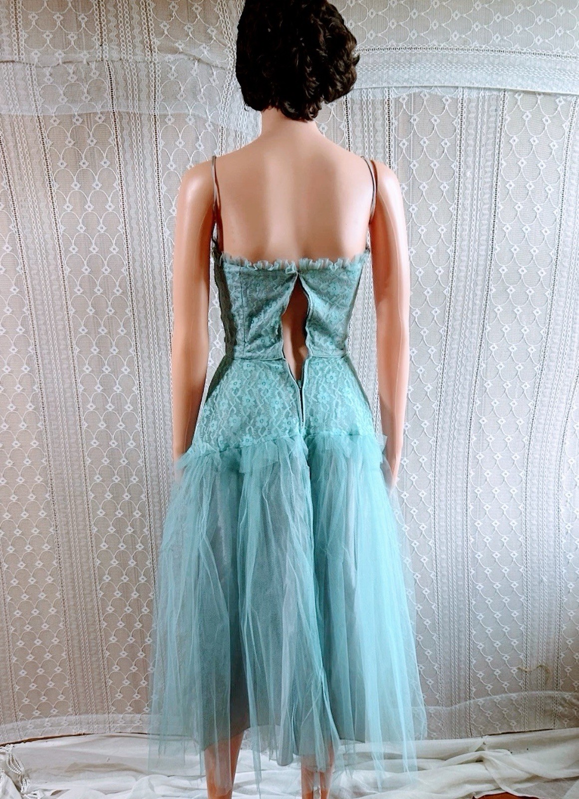 Vintage 1950s Party Dress Bridal Cupcake Prom Dress With Straps & Scarf Tulle