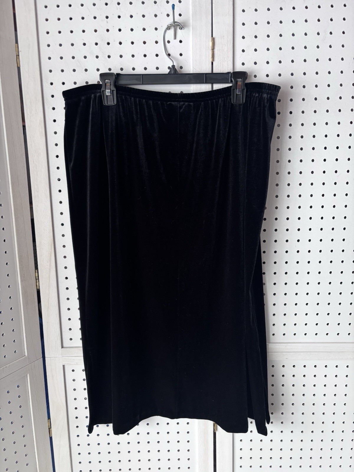 Vintage Notations Skirt Womens 1X Black Velvet Velour Pull On ALine Stretch Midi