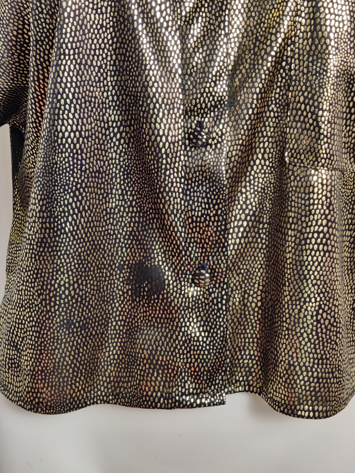 Vintage Gold Prezzia Sportwear Internazionale Retro Metal Large Button Blouse **
