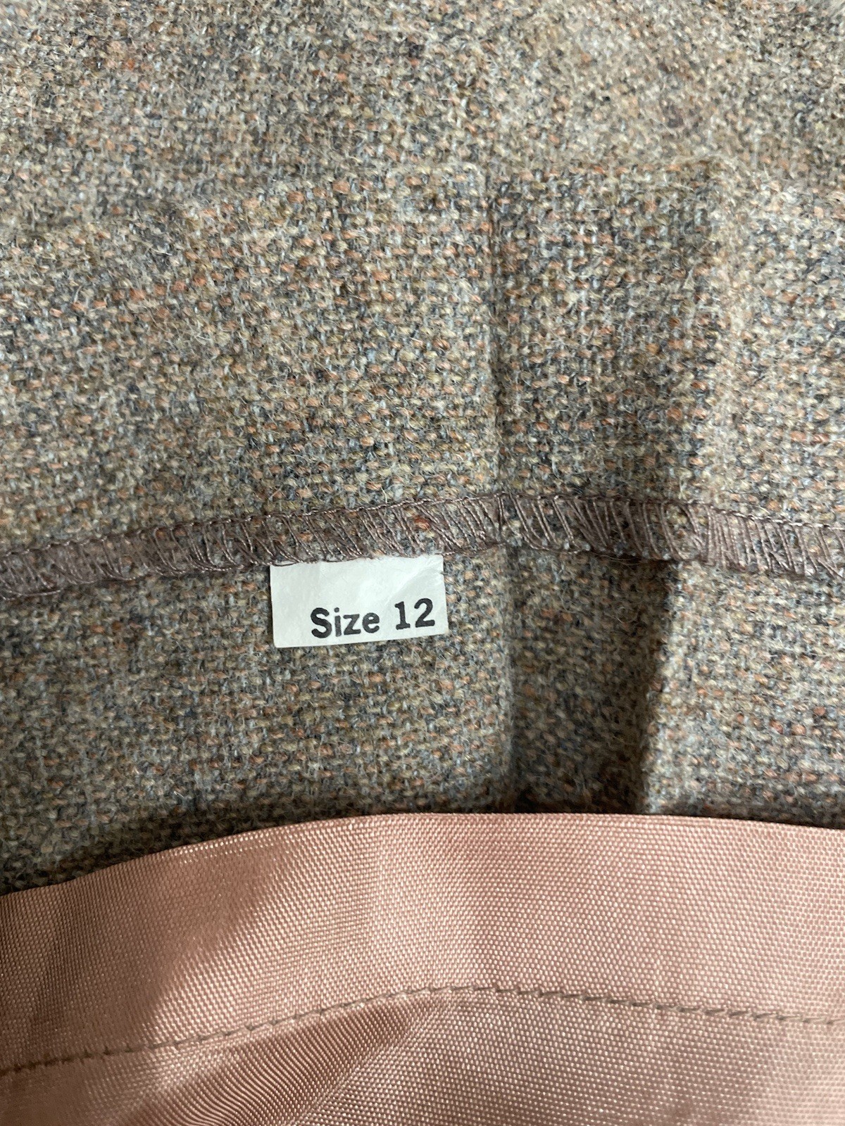 70s PRESTIGE OF BOSTON VINTAGE WOOL MID SKIRT UNION MADE USA TAN CLASSY PLEATED