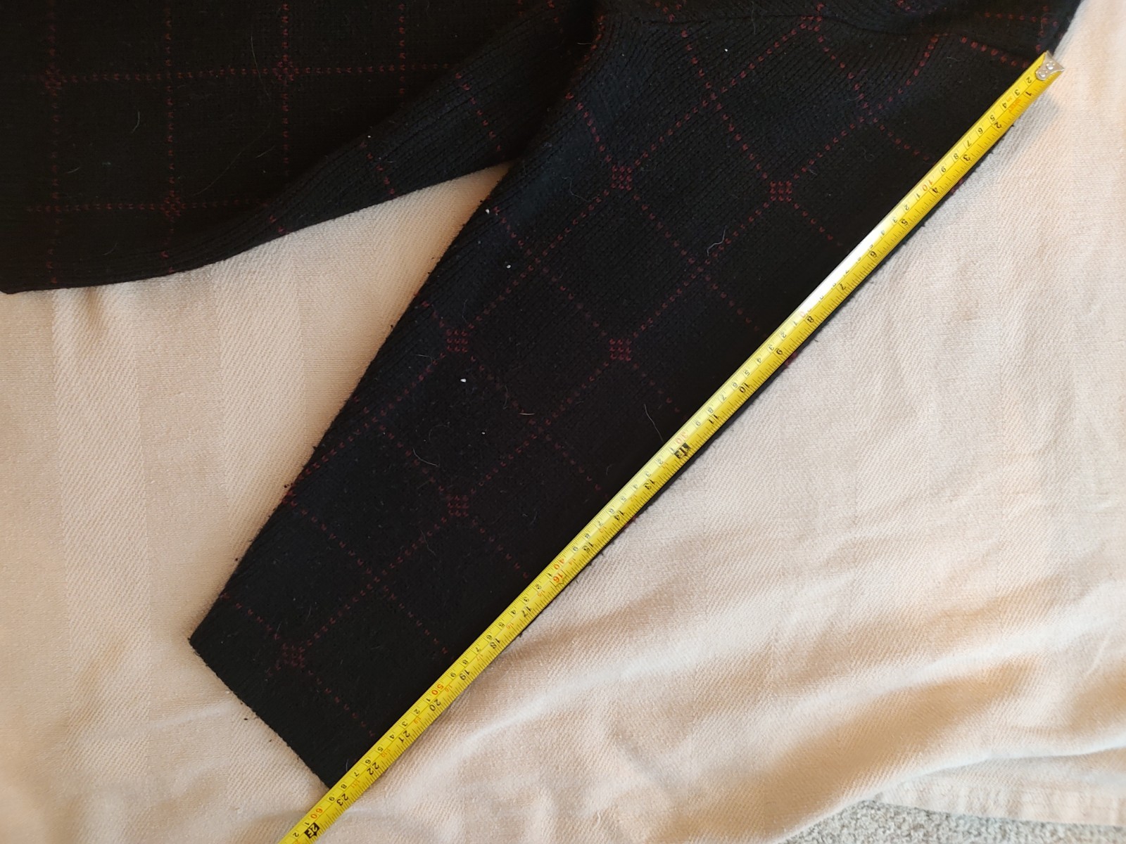 Vintage Black Cottagecore Cardigan Embroidered Fall Leaf Size 20/22W -P20