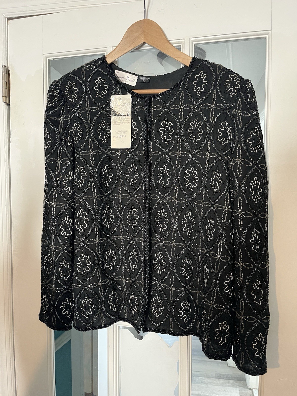 LOOK! Vintage Black Silk LAWRENCE KAGAN Fully Embroidered Formal Jacket – XL