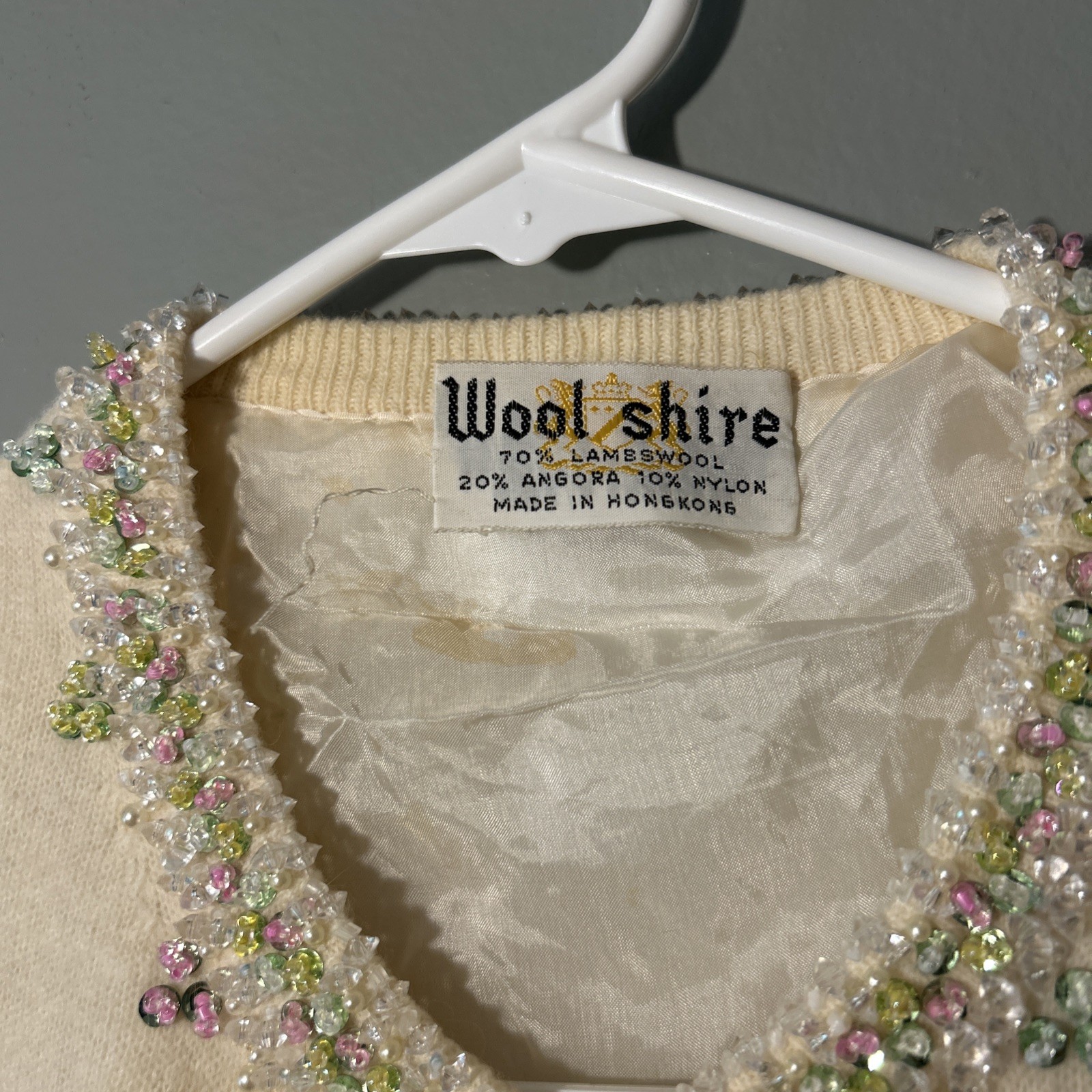 Vintage Womens Embroidered Beaded Cream Sweater Lambs Wool Angora L XL Hong Kong
