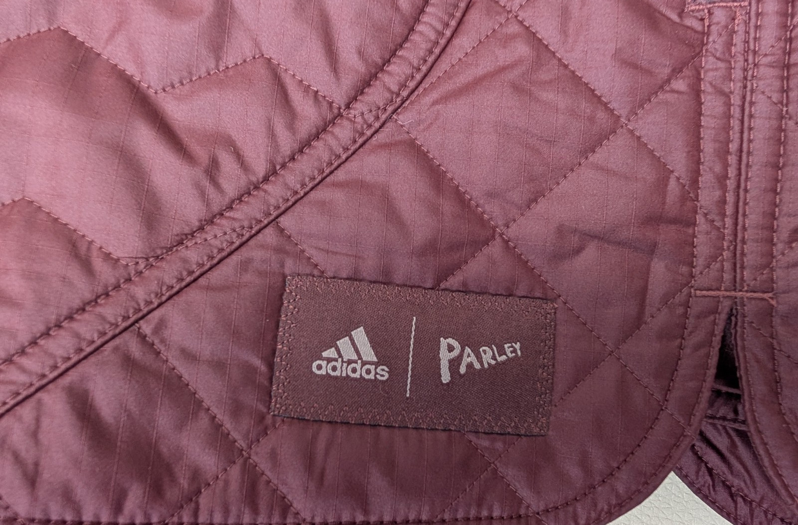ADIDAS New Parley Shorts M Burgundy Sports Yoga Casual Running Hiking Gym