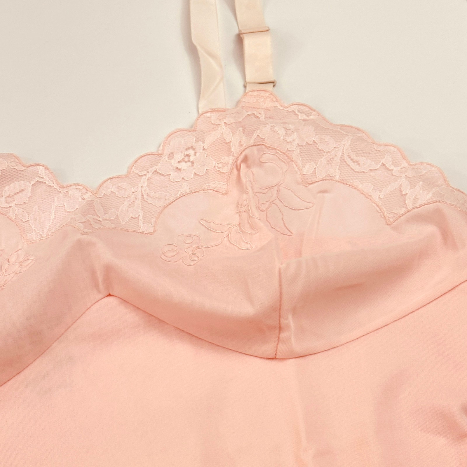Karen Lisa Pink Nylon Tricot Full Slip Shadow Panel Size 34 to 32″ Bust 1970s