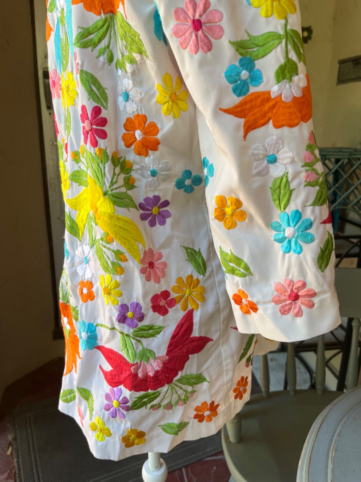 60s Jacket~Long Tunic Blouse~Embroidered Floral Hippie~Mandarin Collar~Size ML
