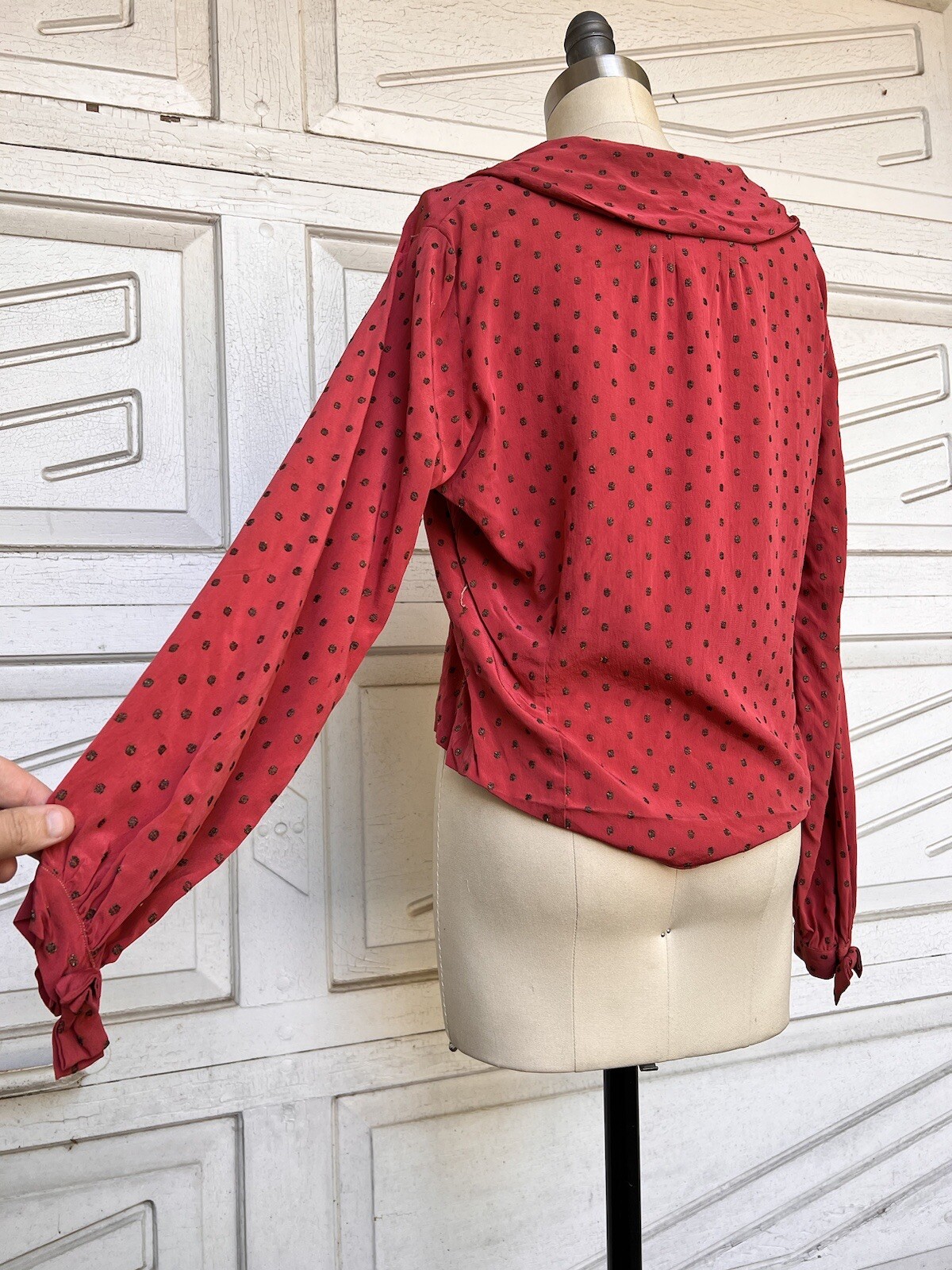Vintage 1930s 40s Raspberry Silk Blouse Shirt Gold Metallic Dot Embroidery Bows