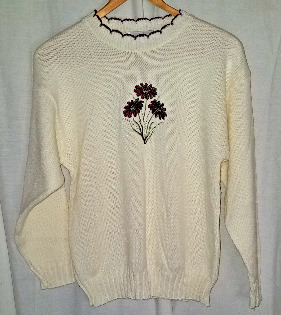 Vtg Nan Dorsey Embroidered Cream Sweater Flowers Size M