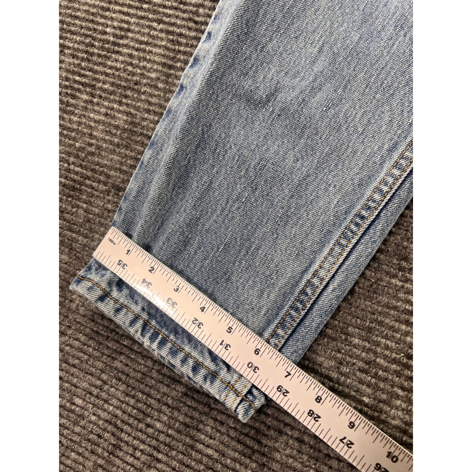Levi’s 550 Relaxed Jeans Womens Size 12 M Tapered Light Wash Vintage Y2K