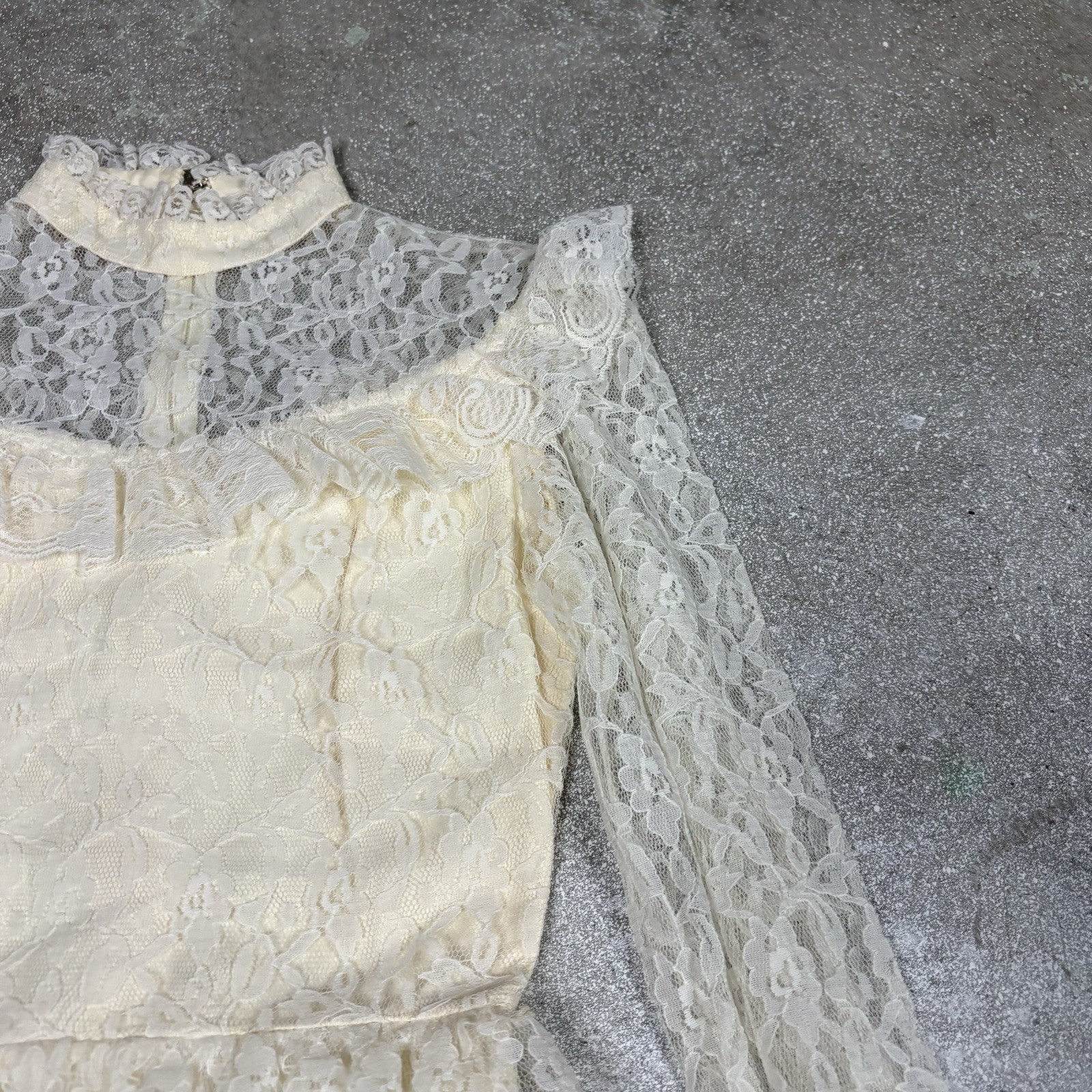 Vintage 1970s Bohemian Whimsical Prairie Lace Ivory Dress Size 8/9 Cottagecore