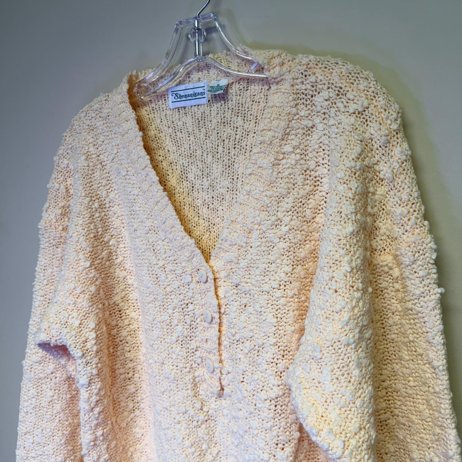 Vintage Shenanigans Popcorn Knit Sweater Women Medium Cream Henley V-Neck EUC