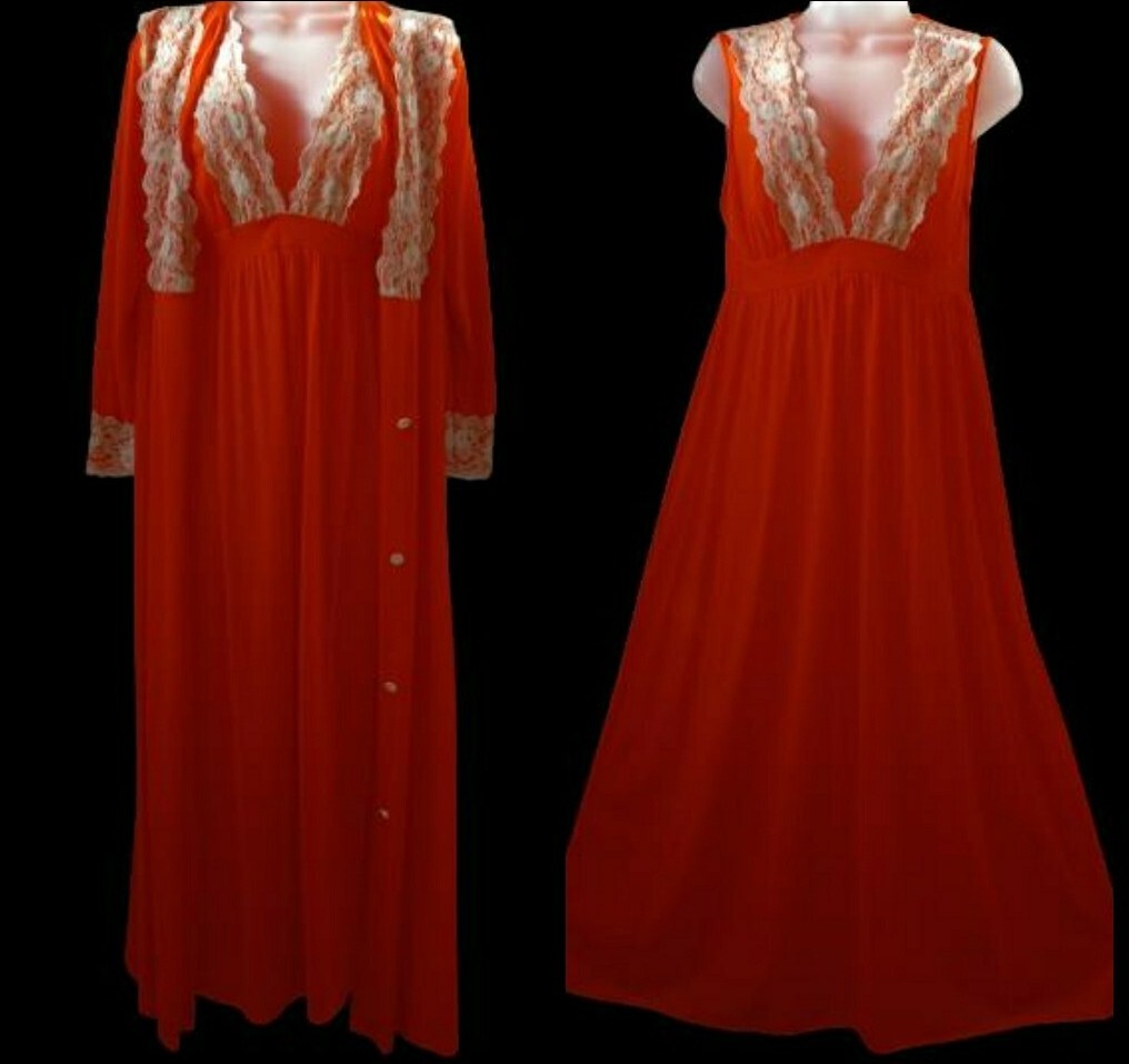 Vintage 70s Plaza 9 Bright Orange Nylon Lace Nightgown Peignoir Lingerie Set M