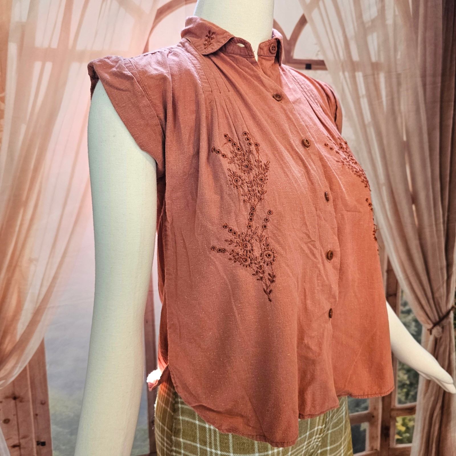 Vintage 1970s Blouse Top Shirt Mauve Rust Embroidered Floral Boho Indian