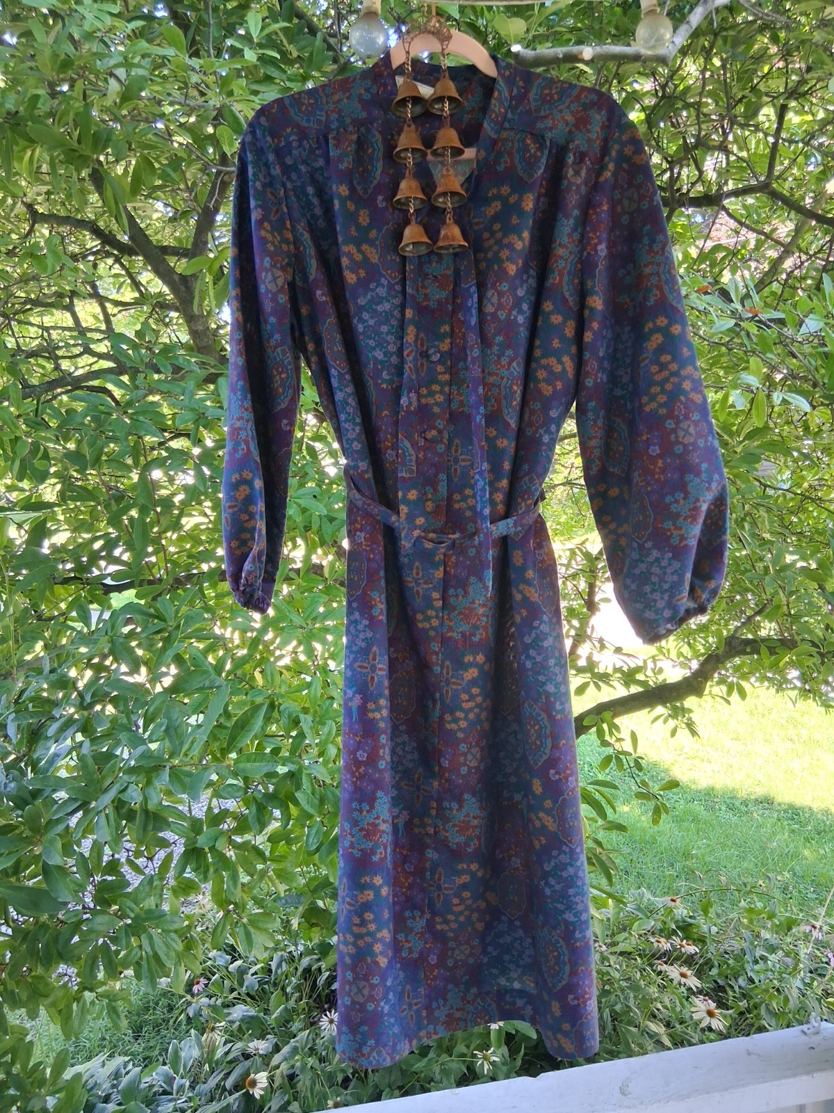 Vintage 1970s British Lady Union-Made Psychedelic Paisley Boho Mod Dress, s 18.5