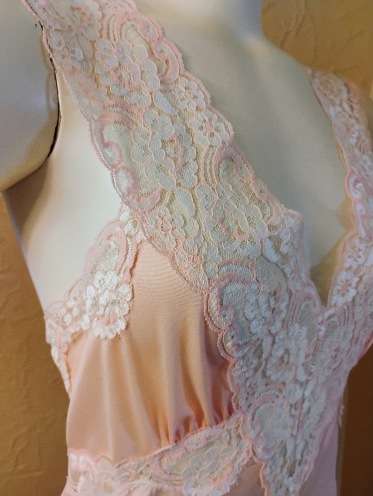 VTG 70’s „Jill Andrea of NY” Peach 100% Nylon Romantic Coquette Negligee L
