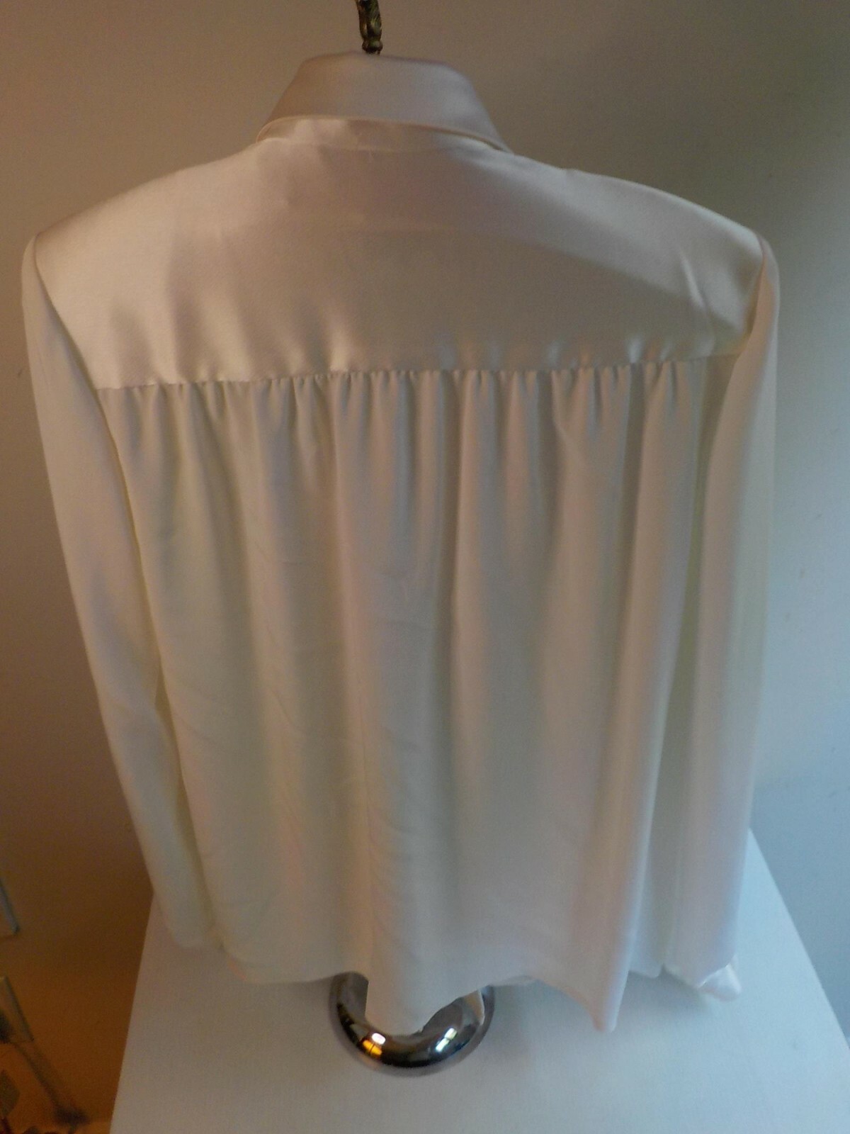 LEVINO VERNA LS Padded Shoulder Single Button Open Front Jacket-Ivory-SZ SMALL