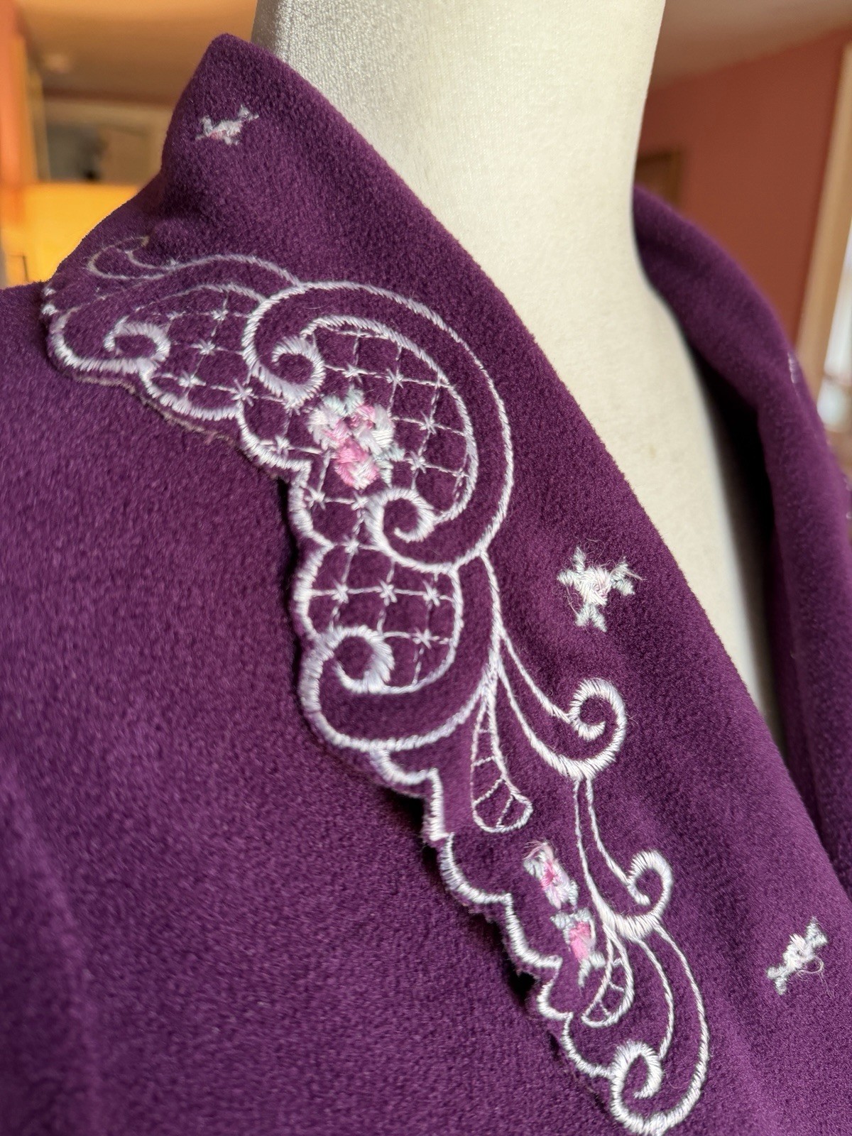 Vintage USA Shadowline Purple Velvet Floral Evening Robe Size Small