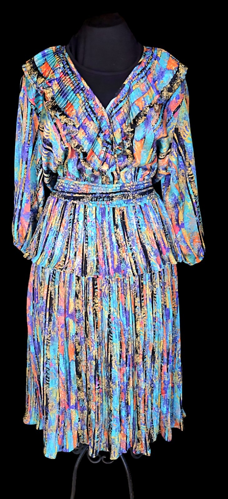 1980s SUSAN FREIS GEORGETTE Ruffled Pleated Smocked Waist Poly Bohemian Dress M