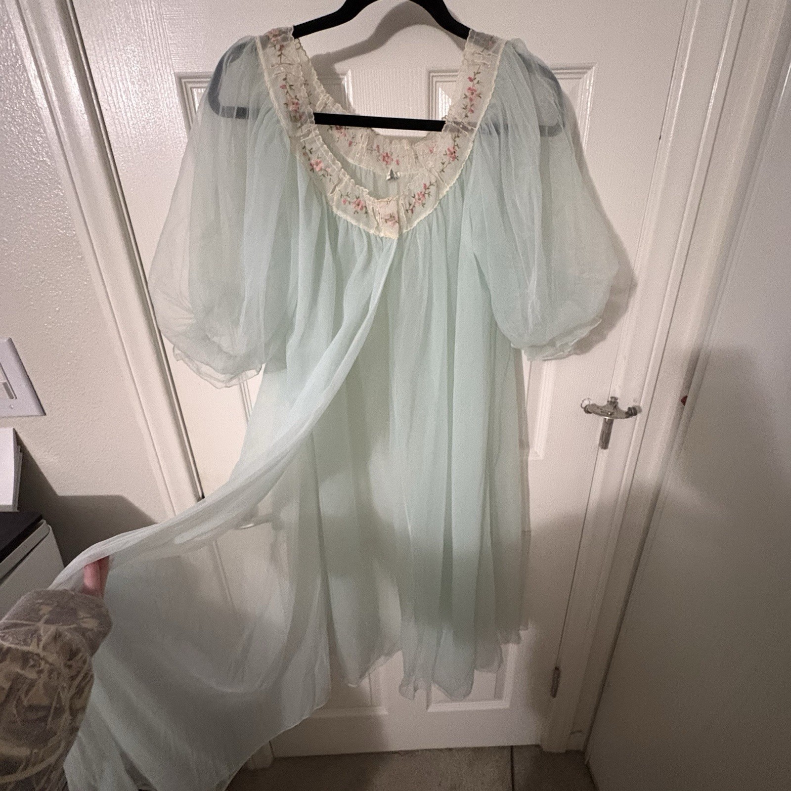 Vintage 1950s Powder Blue Nylon Peignoir Robe by Laros Medium
