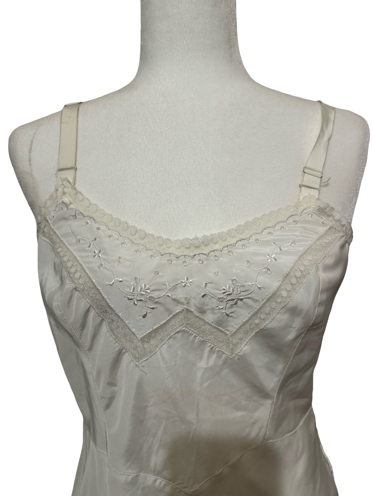 Vintage 50s Barbizon Endear Slip Dress White Tafredda Size S/M accordian hem