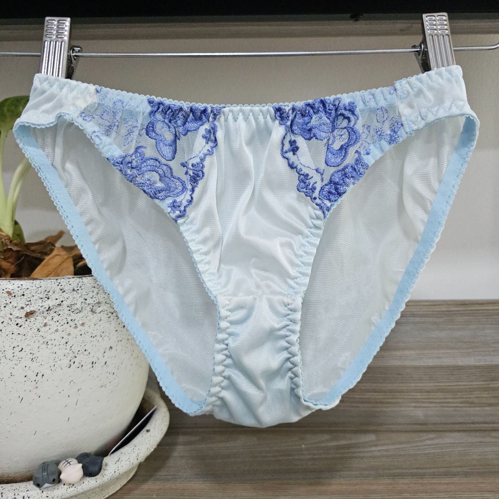 Vintage Silky Nylon Panty Sheer Blue Bikini Sissy Lace Briefs Size 6 Hip 35-39″