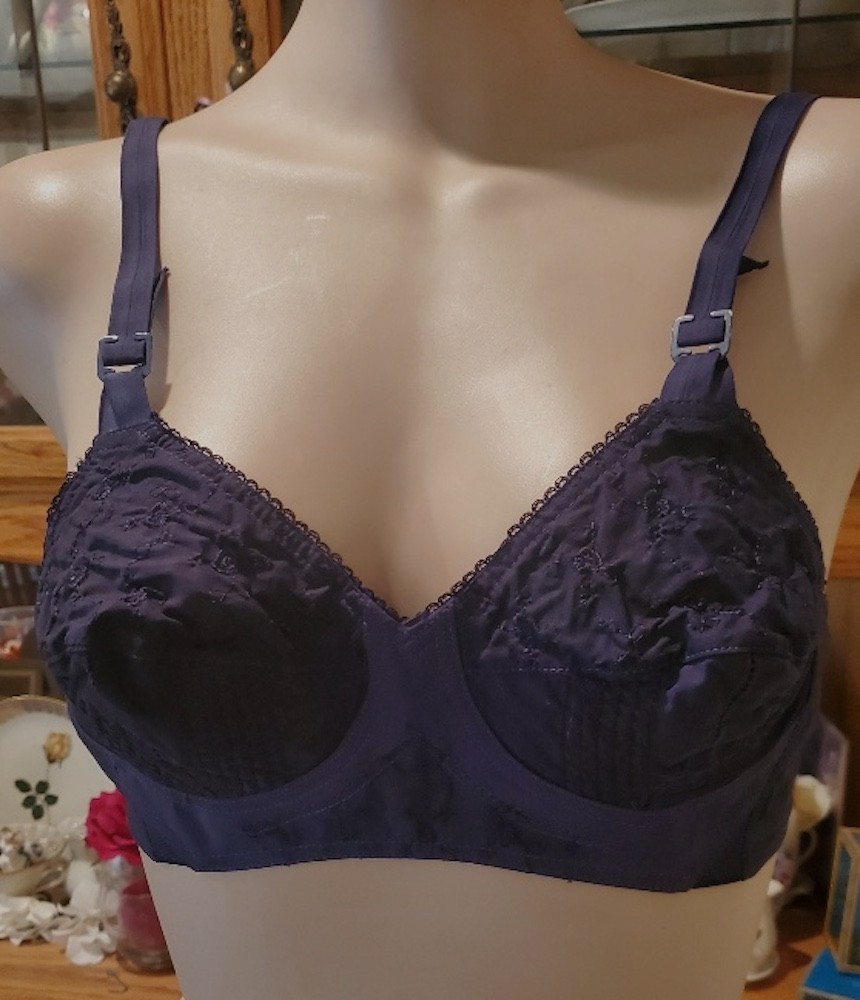 Vintage 1950s/1960s Wireless FORMAID Dyed Blue COTTON QUEEN Bullet Bra, 34-A NOS