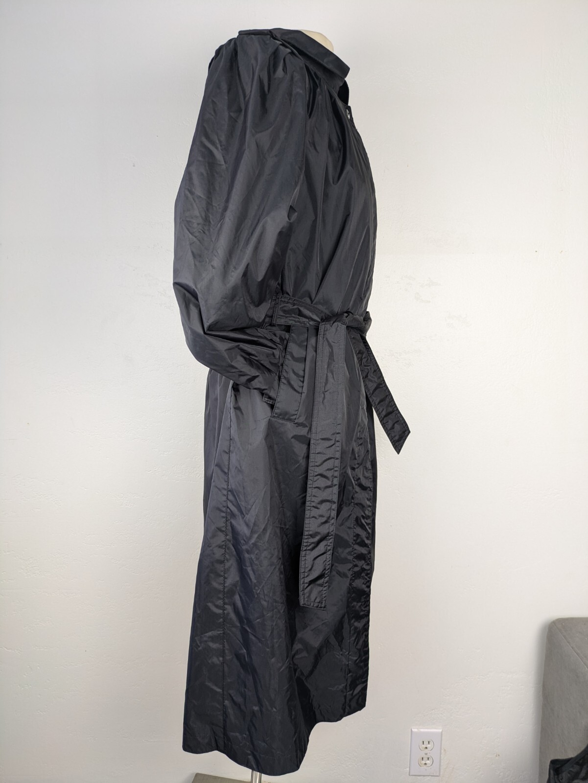 Vintage Women’s Rain Coat Long Black Trench Fog Nylon Jacket Pleated 5/6