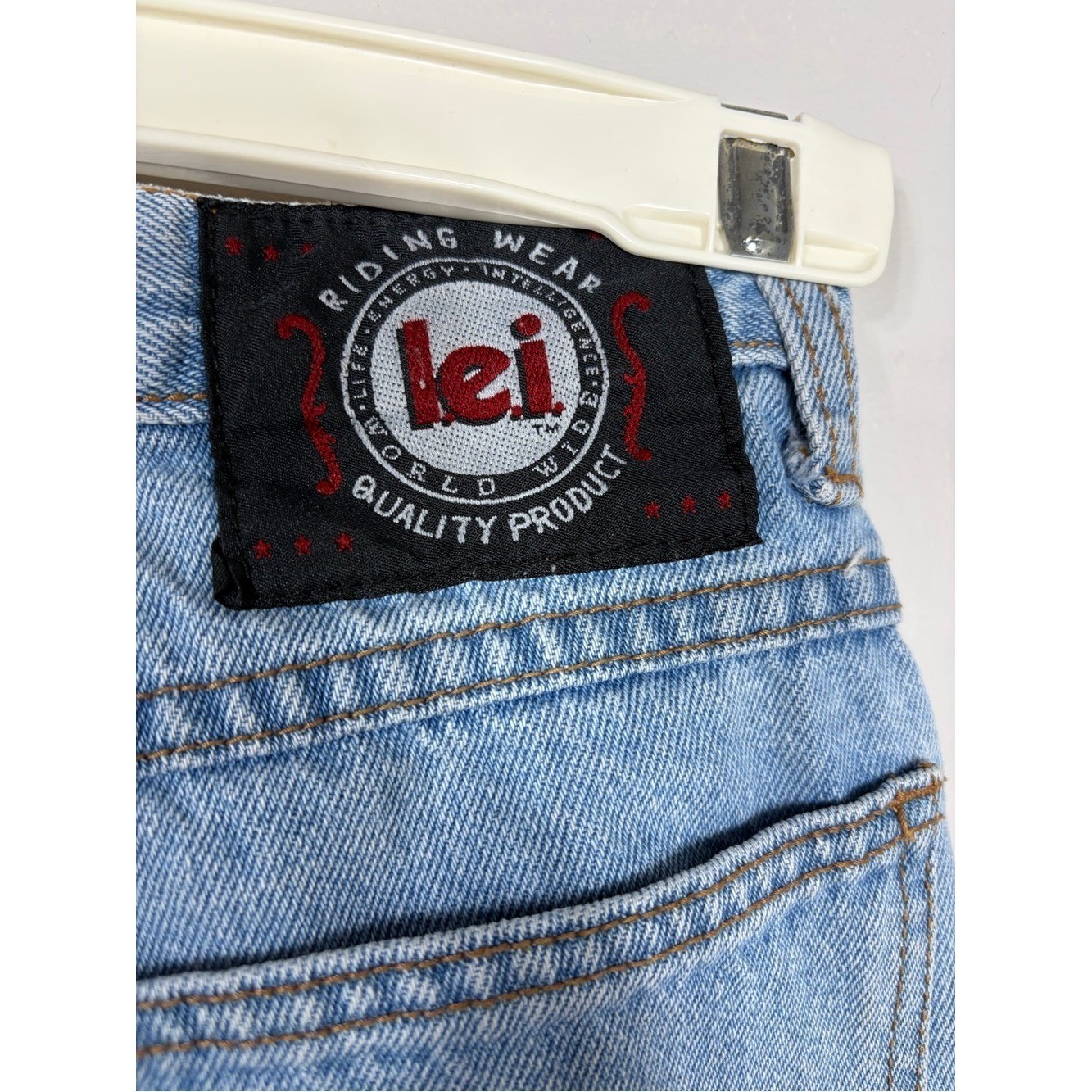 Vintage LEI High Waisted Embroidered Floral Denim Shorts 90s Y2K Mom Style Retro