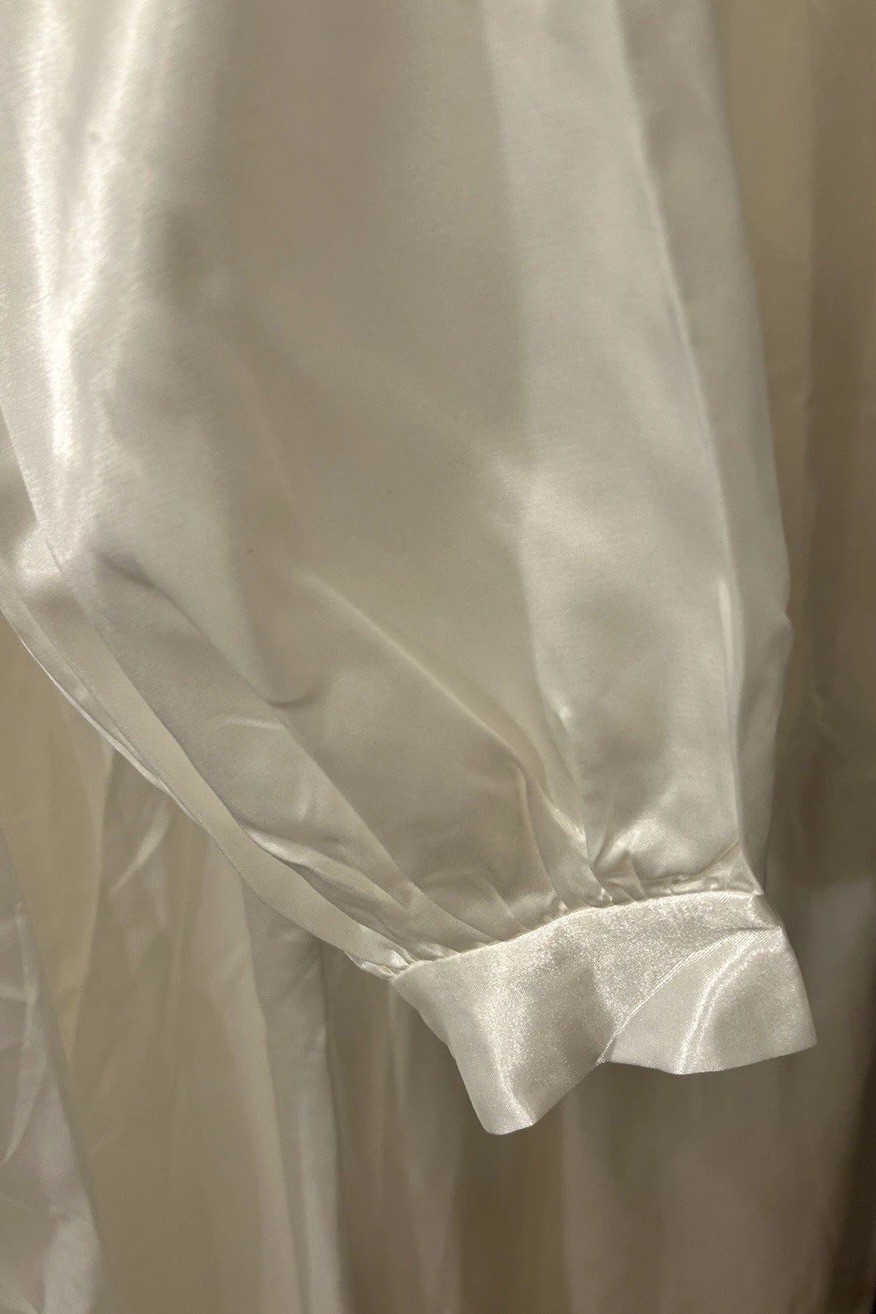 Vintage ALLISON RHEA Women’s Size L Ivory Satin Nightgown, Lace Trim NEW