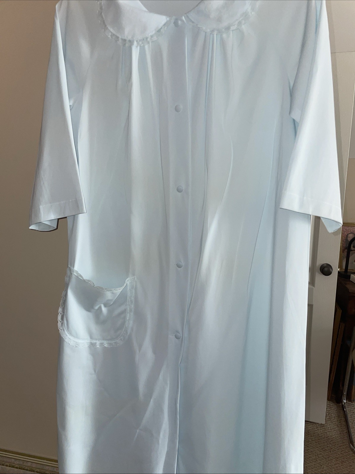 WOMAN’S VINTAGE SHADOW LINE SHADOWLINE Small Blue BUTTON UP SILKY GOWN