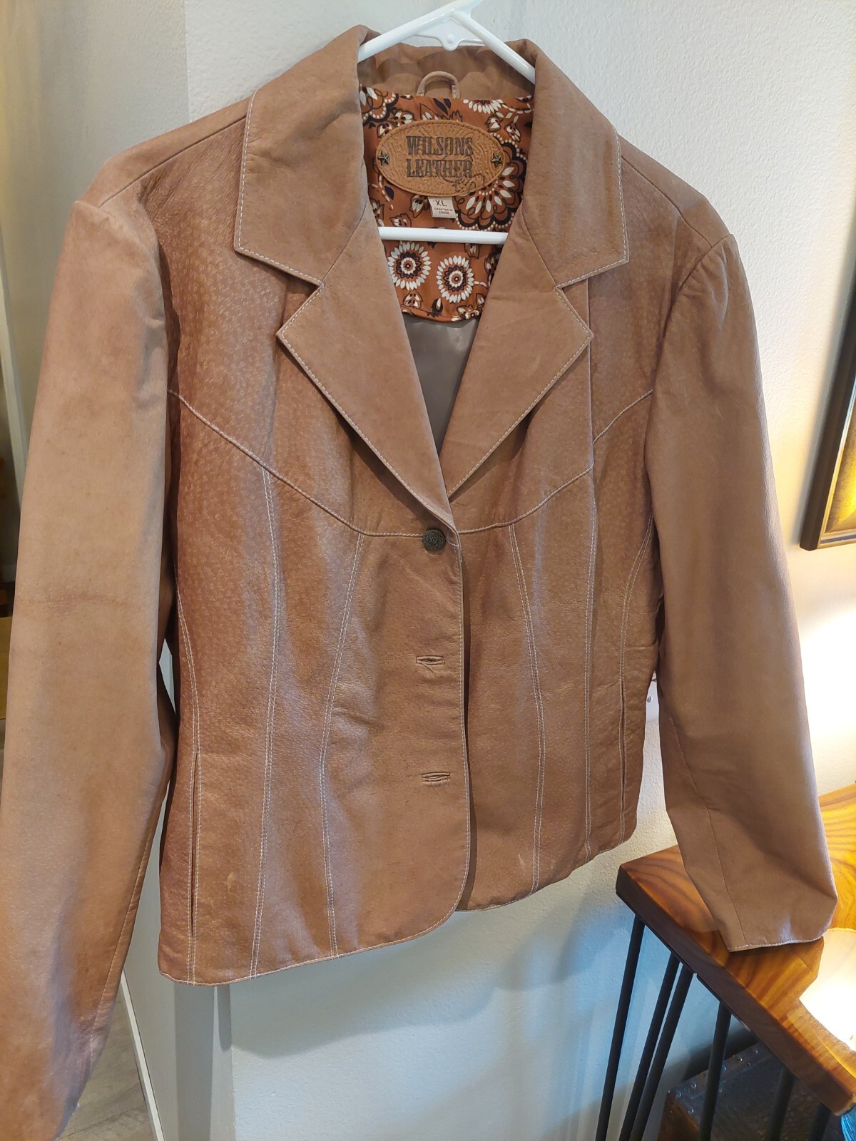 Vintage Wilsons Womans Leather Coat. XL Excellent Condition. Classic Style