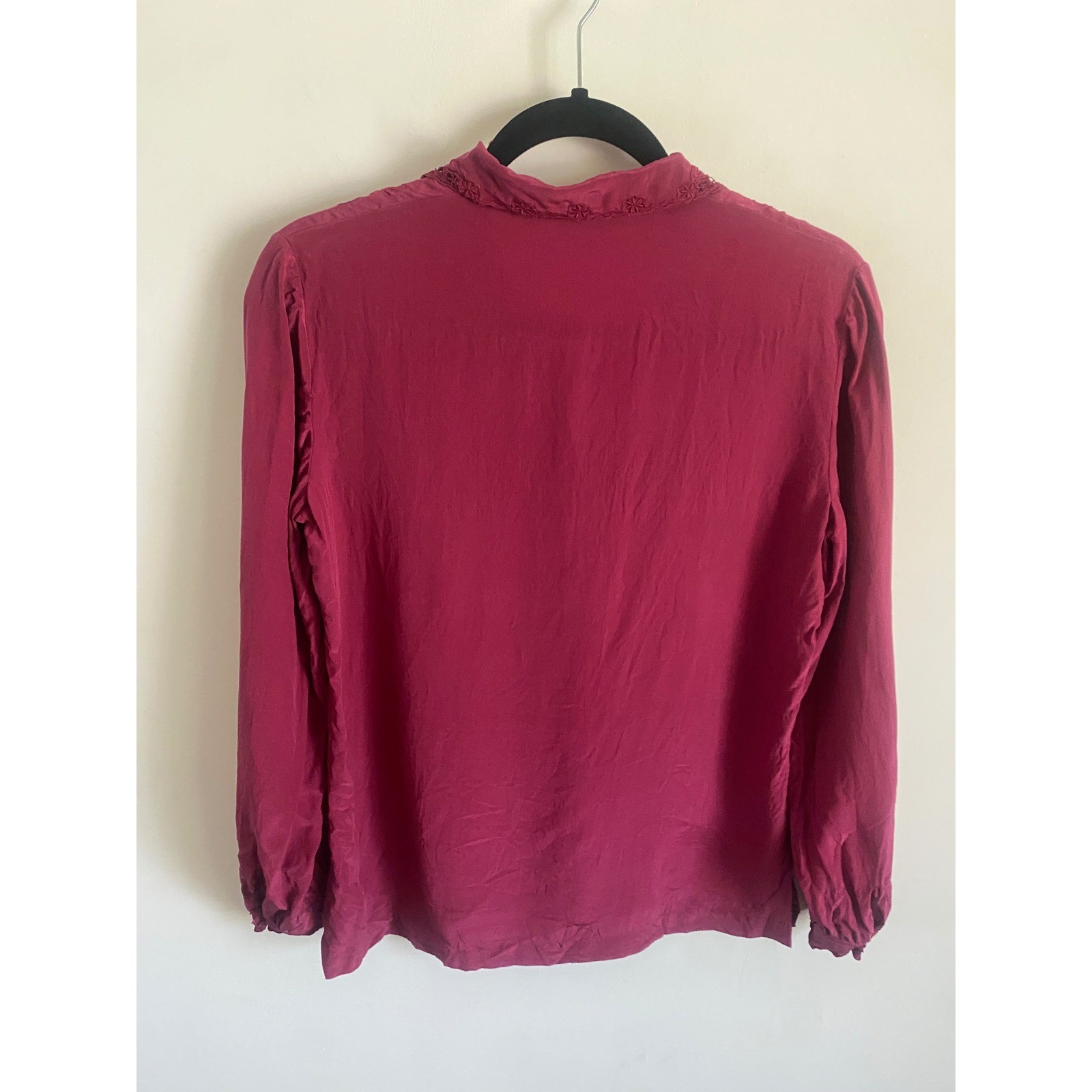 Peony Vintage 100% Silk Hand Embroidered Blouse Magenta Pink Floral Cutout Sz 34