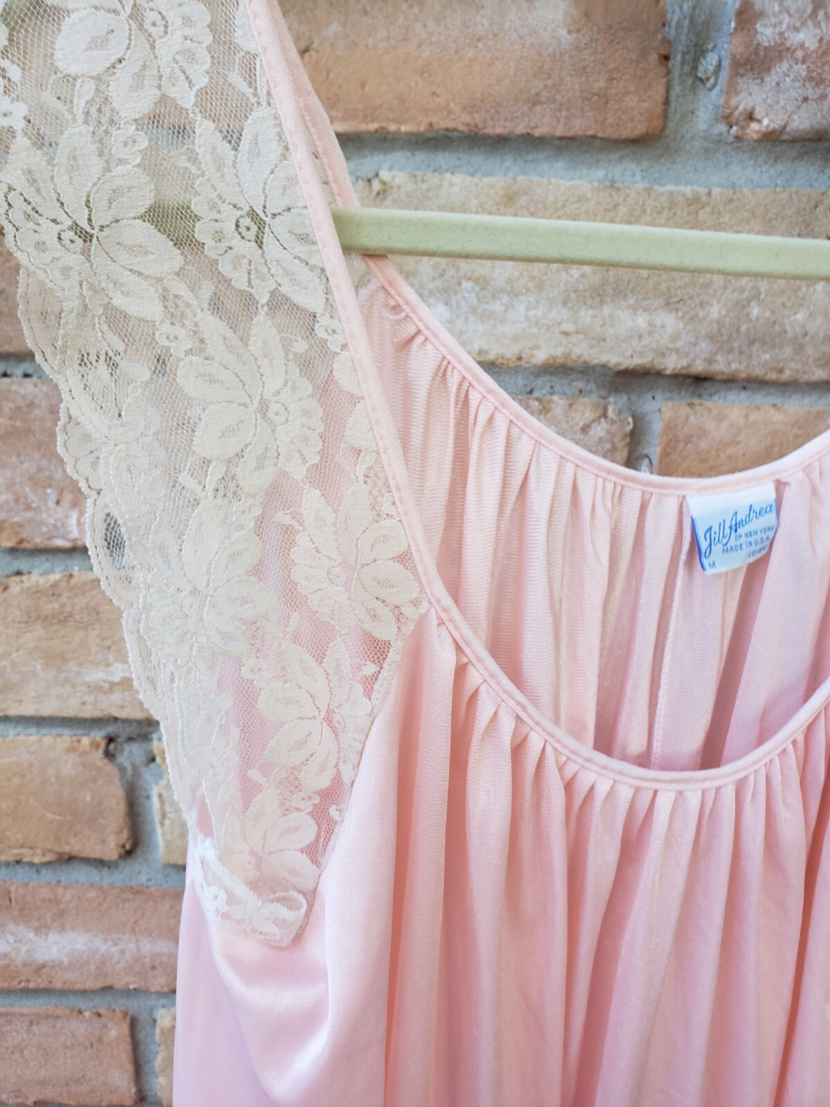 VTG 70s Jill Andrea New York Sz M Pink Long Nightgown Lingerie Lace Hollywood