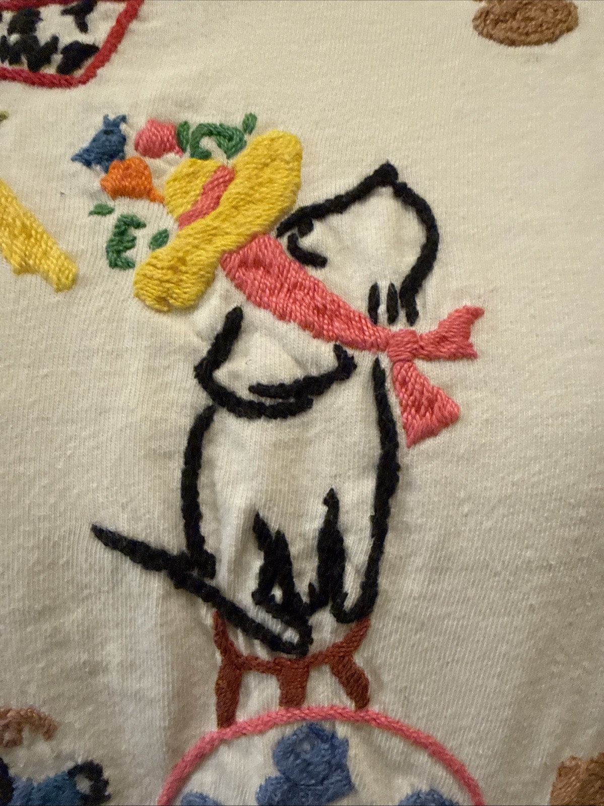 VTG 90s Swan Magic Hand Embroidered Shirt Sz Small Dog Party