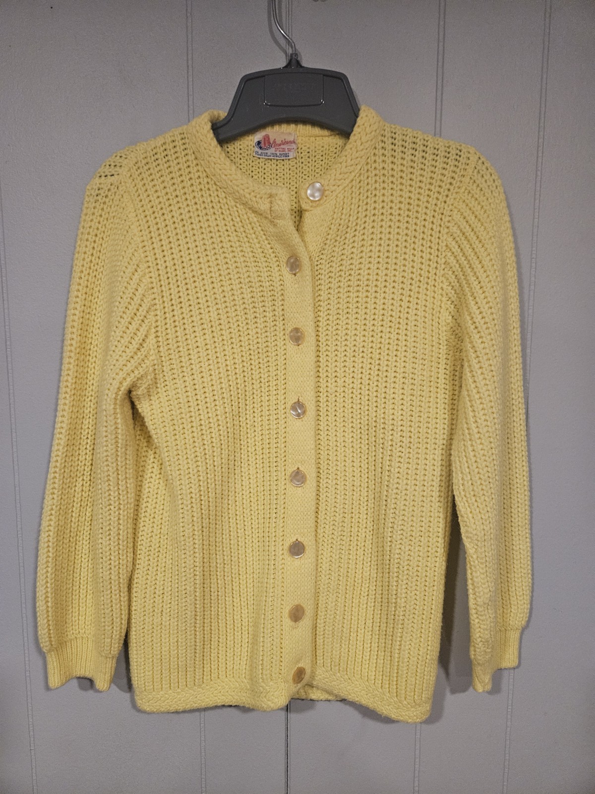 Vintage Americana Knitting Mills Orlon Acrylic Cardigan Sweater 18″ Pit To Pit