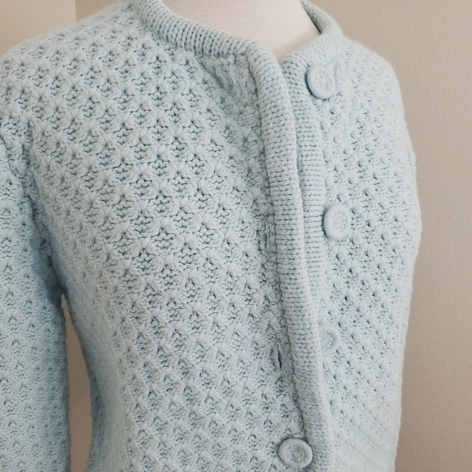 Vintage 50s Nasharr knit cardigan aqua pastel crochet sweater blue cottagecore S