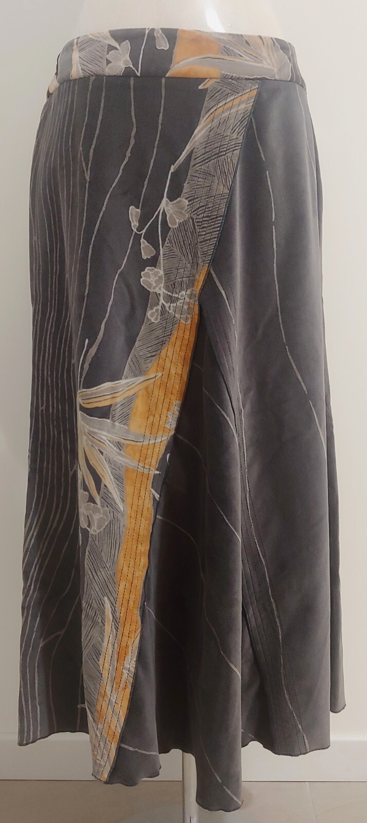 Vintage PANCALDI & B made in Italy velvet skirt size 46 approx M/L New! RARE