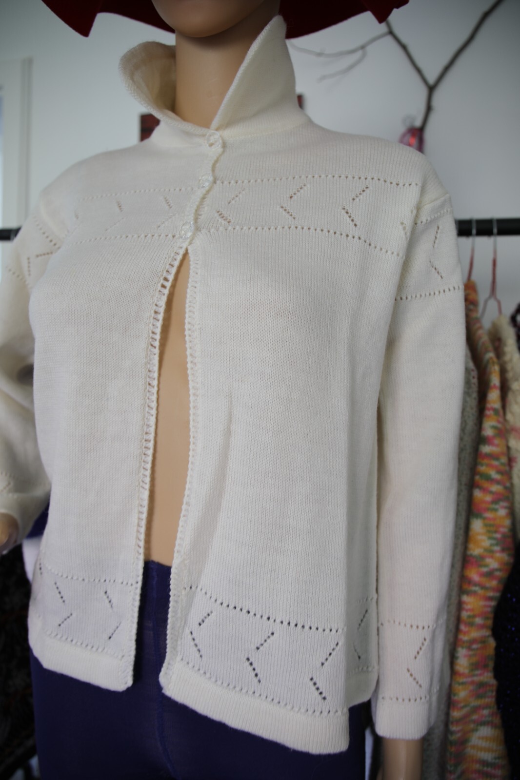 Lightweight short cardigan long sleeves 🌿vintage 70s 80s cardigan