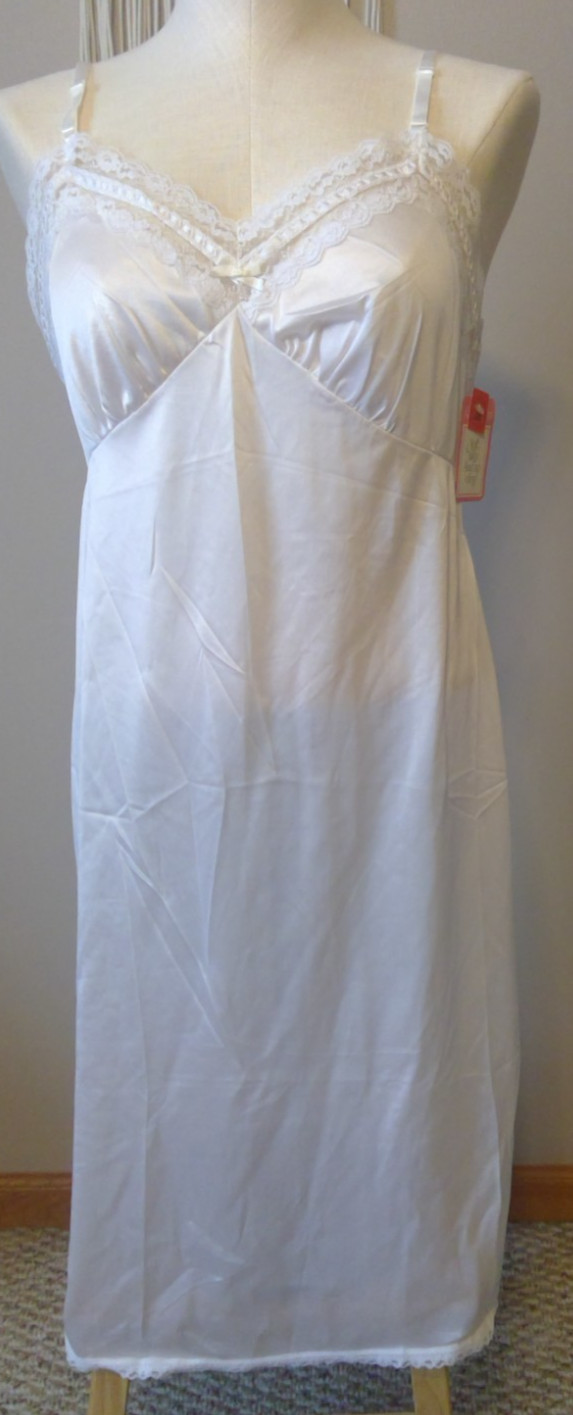 2 ladies Fortune full 100% Antron III nylon slips new w/ tags & lace trim sz 36