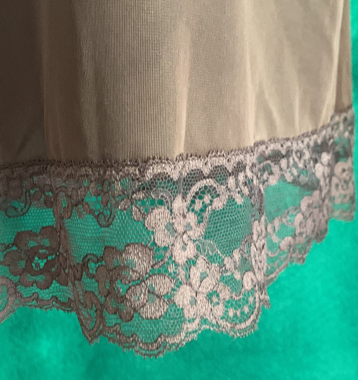 Vtg Van Raalte Chocolate Brown Nylon Full Slip Dress Lace Hem Fairy Grunge Sz 36