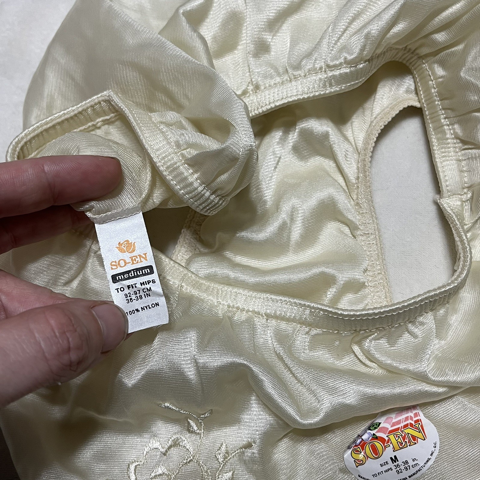 Vtg SO-EN Nylon Panties High Waisted Silky Satin Floral M 36-38 NWT