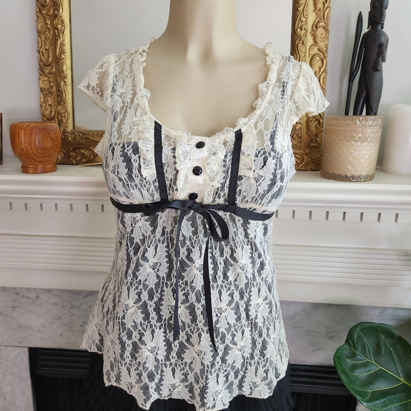 Vintage 90s Y2K Beige Lace Top Sz M Black Ribbon Sheer Ruffle Gothic Romantic