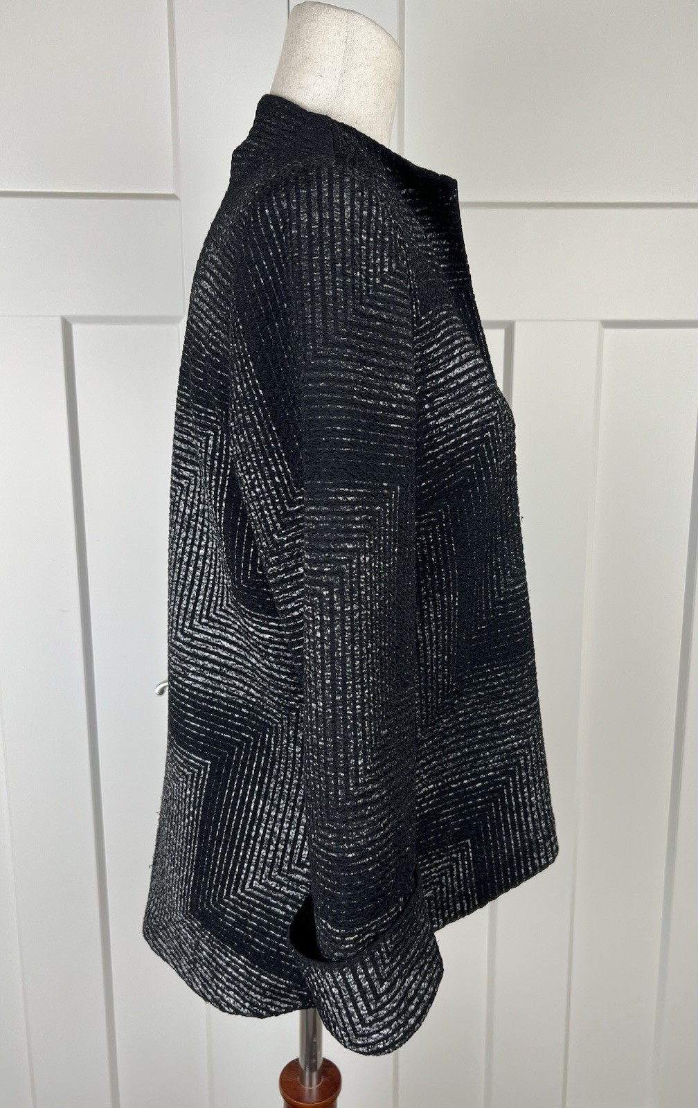 Vintage Joseph Ribkoff Black Silver Textured Knit Jacket Asymmetrical Canada 4