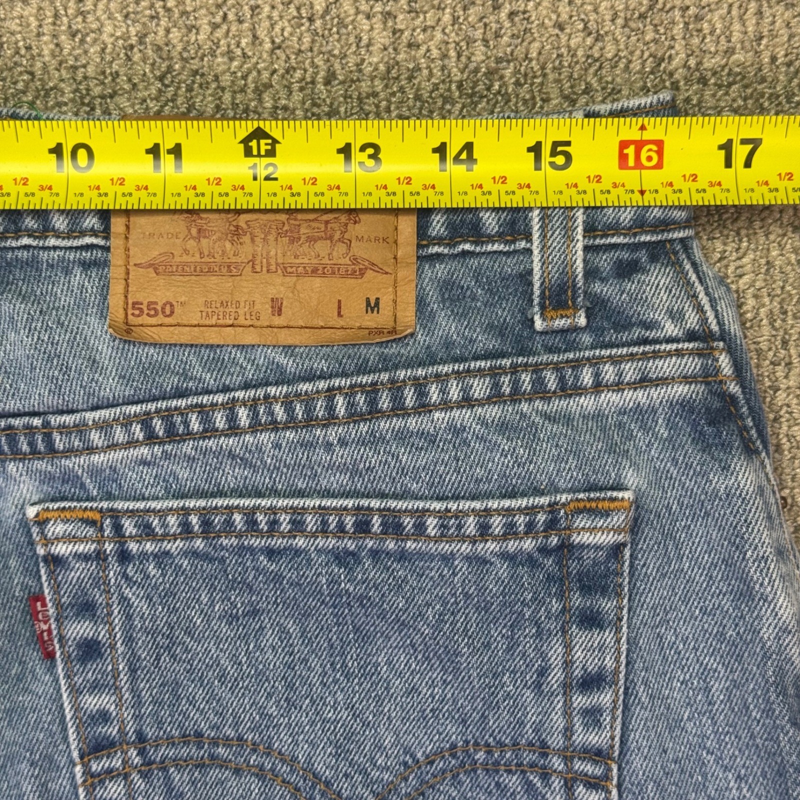 Vintage 90s Levi’s 550 Relaxed Tapered Mom Jeans High Waisted USA Made Sz 16