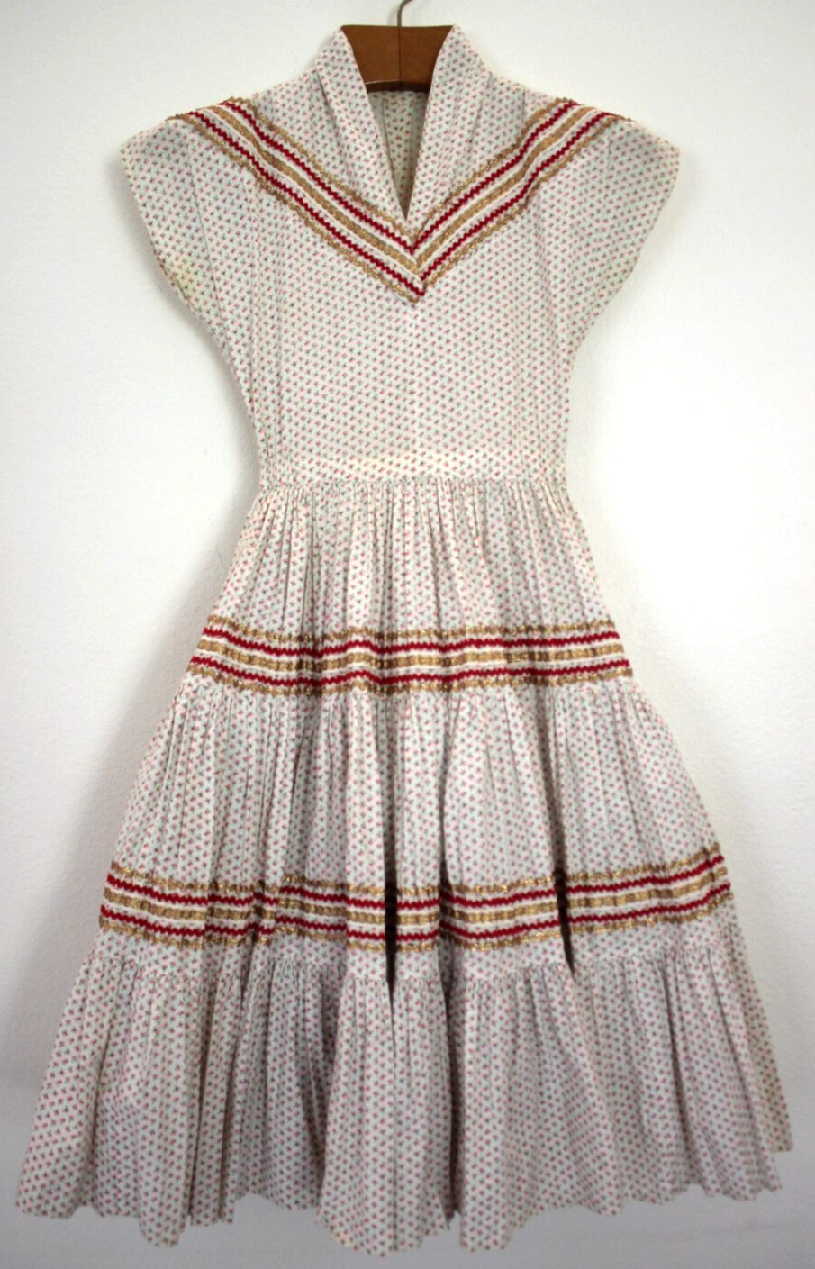 1950s Patio Or Squaw Dress Circle Skirt, 3 Tier, red & gold Rickrack XS Sz 0-2