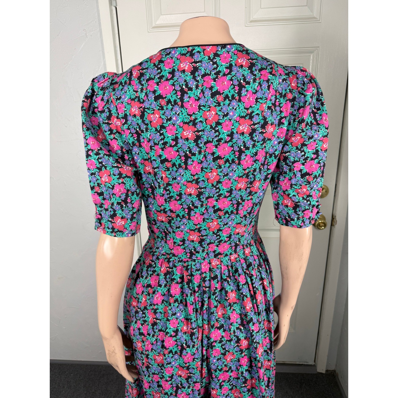 Vintage Laura Ashley Women’s Dress UK 12 US 10 Cotton Floral Button Zip J18