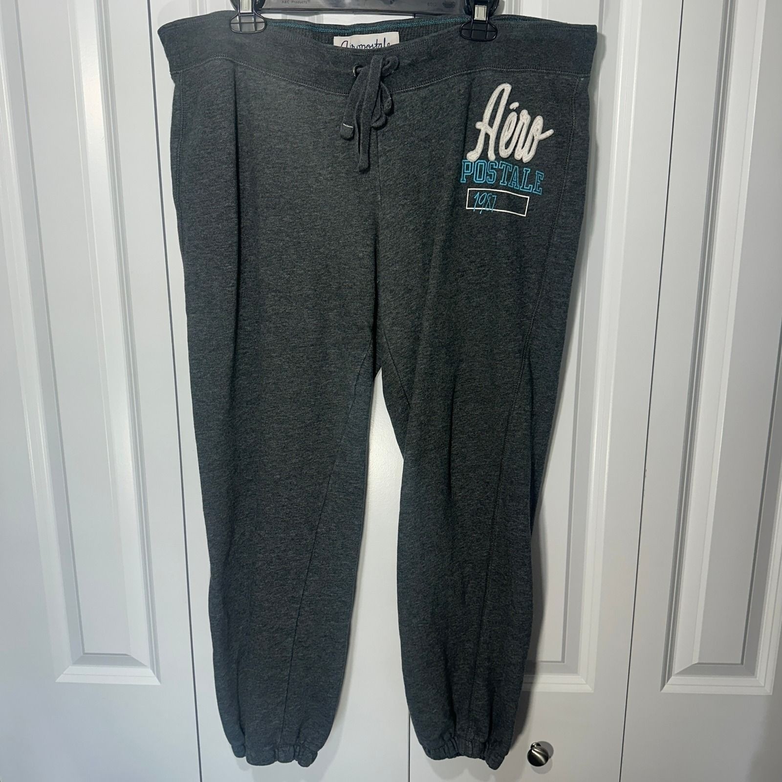 Aeropostale Sweatpants Womens XL Gray Embroidered Logo Fleece Joggers 1987 Y2K