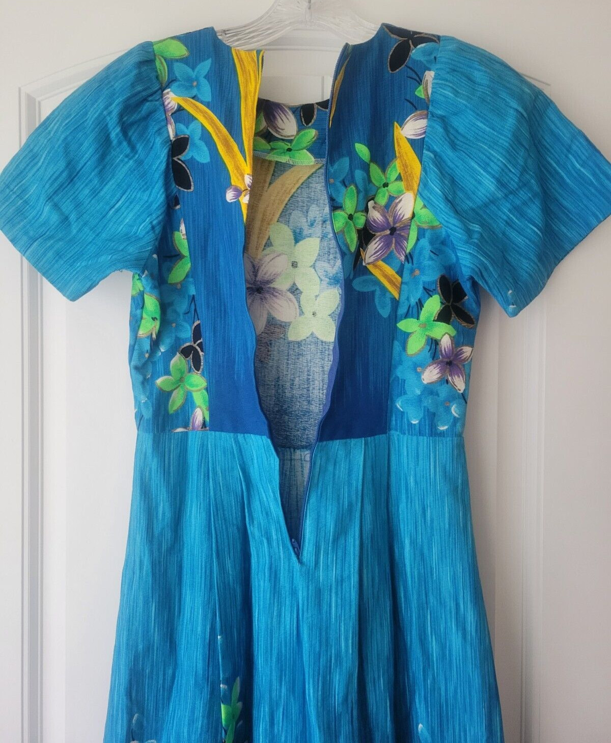 Authentic ’60s Vintage Penneys Hawaiian Muumuu, 100% Cotton, Made in Hawaii
