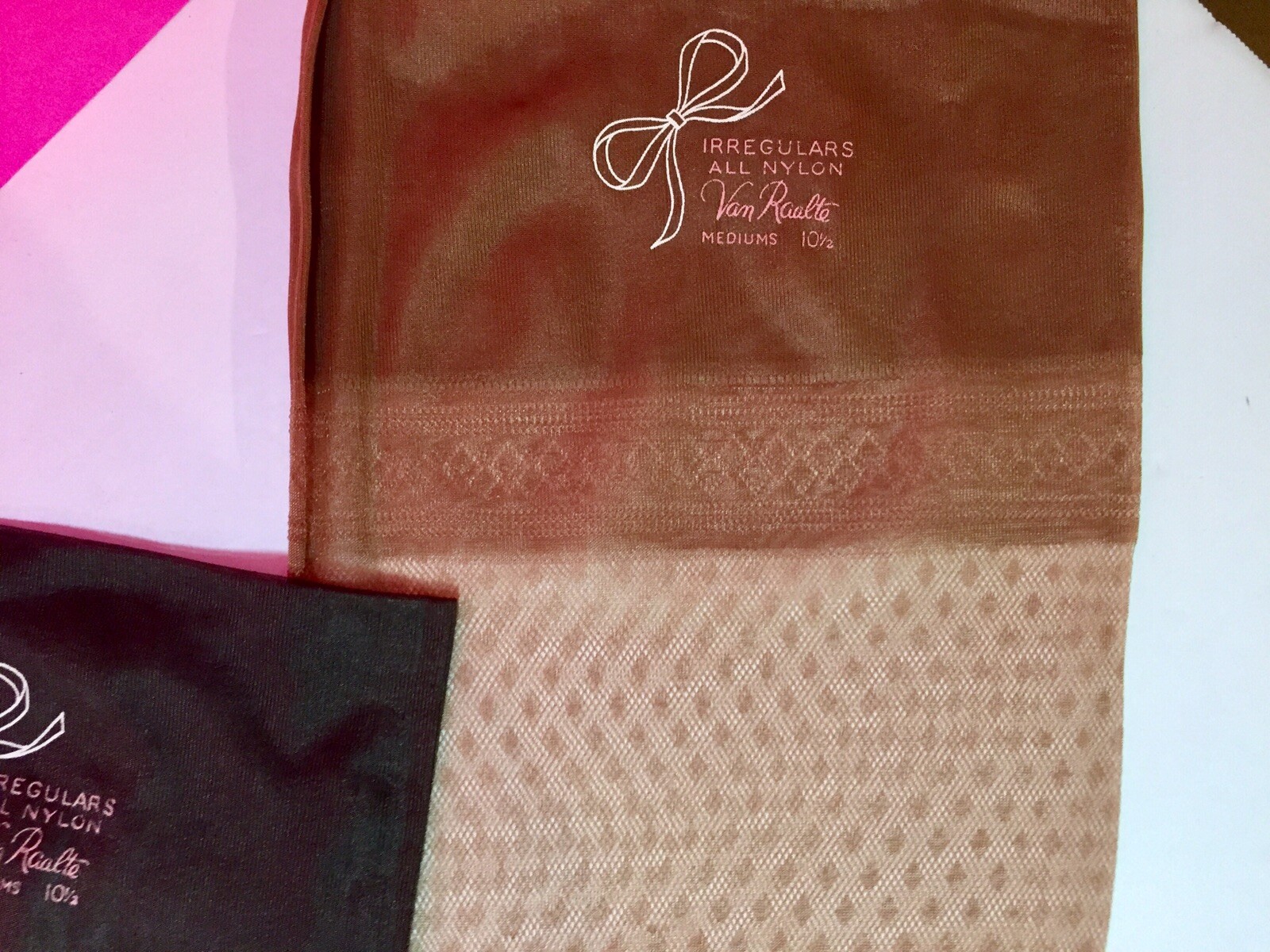 12 PAIRS 6 BLACK 6 CINNAMON Vintage 50 Nylon Stockings FLAT KNIT RHT 10 1/2X33”