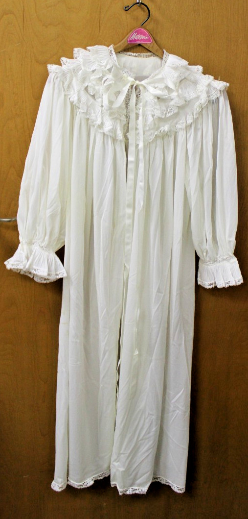 Vintage Nylon Babydoll Peignoir Robe White Lace, Small, San Souci, Pinup Trad.